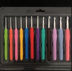 Uncinetti Portatili 2-10mm con Manico in Silicone, Stile Semplice, Aghi <span class=keywords><strong>da</strong></span> Cucito in Metallo, <span class=keywords><strong>Accessori</strong></span> per Lavoro a Maglia in Plastica - Product Image 2