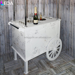 Carrito de Dulces LEDA Moderno y Personalizado para Decoración de Bodas y Fiestas, Carrito Móvil de Acrílico Blanco para Copas de Champán - Product Image 4