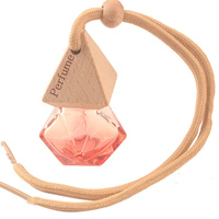 Mini bouteille de diffuseur de voiture suspendue de forme unique colorée de 8ml bouteilles de parfum de voiture en verre vides avec bouchon en bois