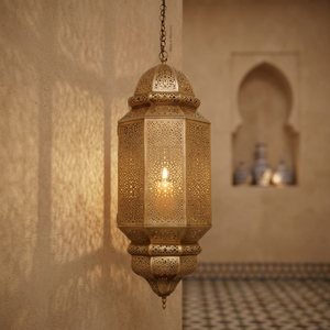 Lanterne suspendue marocaine en laiton artisanal, hexagonale, dorée, porte-bougie durable pour la décoration de la maison - Product Image 1