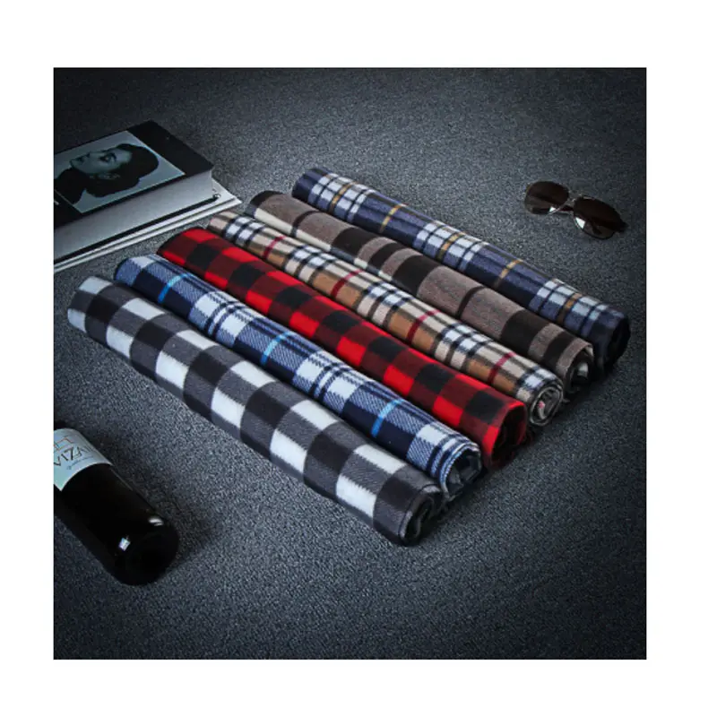 Autumn and winter black and white plaid increase thick warm men women scarf wholesale and elderly scarf