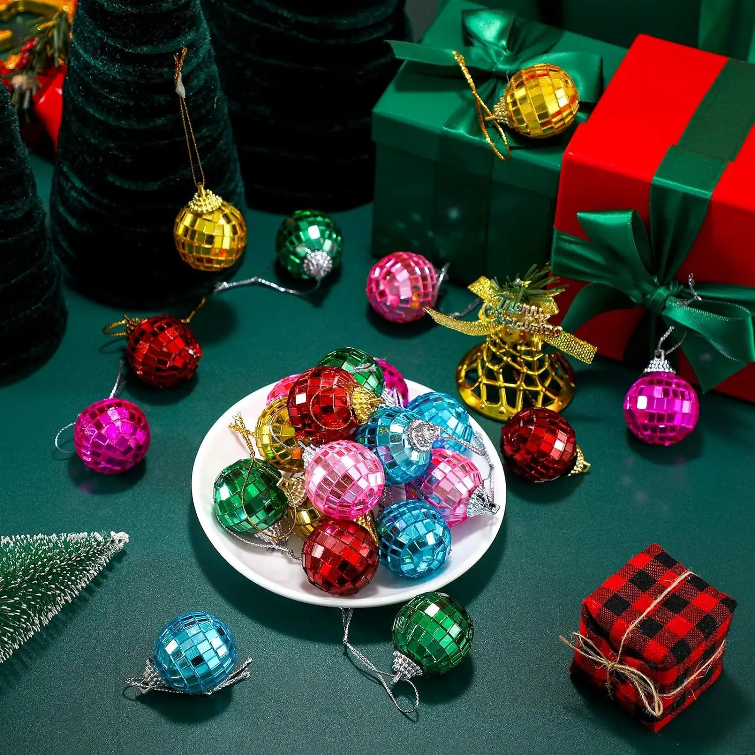 Casa vacaciones 3cm 4cm 5CM 6cm 8cm colorido Navidad espuma barato oro Mini Bola de discoteca decoraciones
