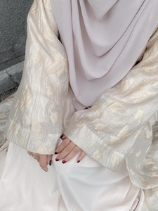 Robe longue Abaya à col ouvert brodée <span class=keywords><strong>de</strong></span> feuilles d'érable personnalisées Loriya pour femmes musulmanes, mode islamique modeste <span class=keywords><strong>de</strong></span> Dubaï - Product Image 6