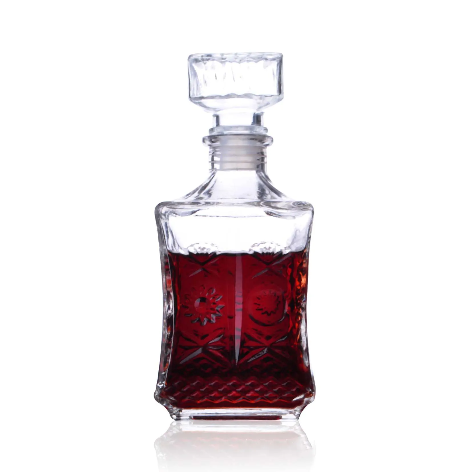 Produttore vendita calda goffrato fondo spesso classico cristallo bottiglia di vetro vuota per Brandy whisky Vodka Rum Brandy