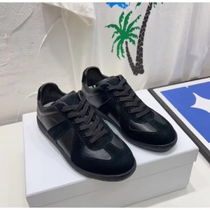 รองเท้าผู้ชายแบรนด์ดีไซเนอร์ระดับไฮเอนด์ สไตล์เรโทรเยอรมัน ตกแต่งด้วยหนังและผ้าใบแบบแพทช์เวิร์ค พื้นนุ่ม น้ำหนักเบา หัวแหลม แบบผูกเชือก สวมใส่สบายเท้า - Product Image 2