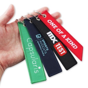 Llavero con logotipo bordado tejido personalizado, llavero de piloto, llavero bordado de tela de motocicleta personalizado - Product Image 1