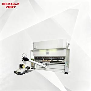 Station de travail robotisée de pliage automatique CNC avec bras robotisé à moteur de boîte de vitesses pour le pliage de tôles dans l'industrie automobile - Product Image 4