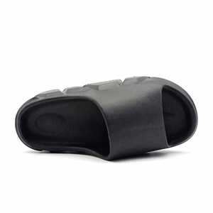 Border New Indoor/Outdoor Beach Sandals Parejas Chanclas con plataforma para hombres Suave y antideslizante al por mayor para mujeres - Product Image 4