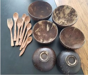 Tazón de Anillo Hecho a Mano con Cáscara de Coco, Tazón para Servir de Coco Natural Ecológico, Utensilios de Cocina Sostenibles - Product Image 1