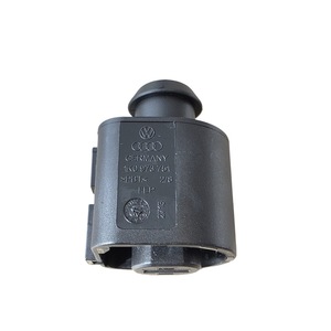 Connecteur de solénoïde de démarreur 1 broche 1K0973751 VW Audi JPT 4,8 mm scellé PBT violet avec verrouillage VW75174 IATF 16949 ALLEMAGNE - Product Image 3
