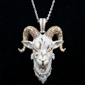 Pendentif personnalisé sur mesure, différents styles, diamant moissanite VVS, passe le test du diamant, plaqué or, argent sterling 925, Antilope - Product Image 1