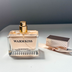 น้ำหอมผู้หญิง EDT ขนาด 50 มล. ขายส่ง กลิ่นหอมติดทนนาน กลิ่นพิงค์มีส ฟลอรัล เฟรช  มีสินค้าในสต็อก - Product Image 2