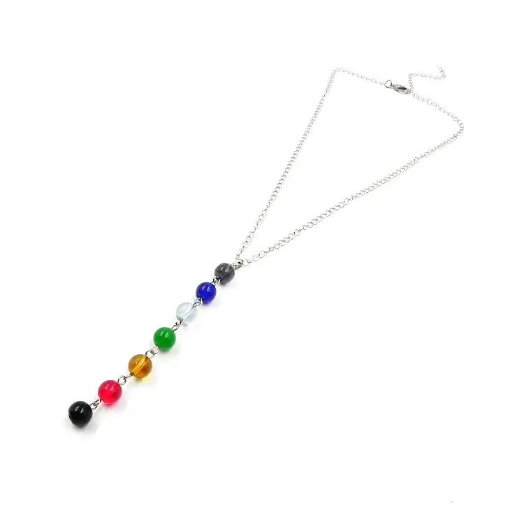 Collier à pendentif long avec chaîne en argent et perles de verre multicolores pour fille