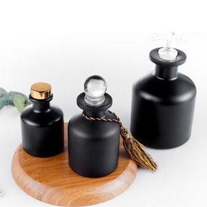 <span class=keywords><strong>Bouteille</strong></span> diffuseur de parfum <span class=keywords><strong>en</strong></span> <span class=keywords><strong>verre</strong></span> ronde personnalisée Big Belly 50ml 100ml 150ml 250ml avec bouchon <span class=keywords><strong>en</strong></span> <span class=keywords><strong>verre</strong></span> pour la décoration et l'aromathérapie à domicile - Product Image 6