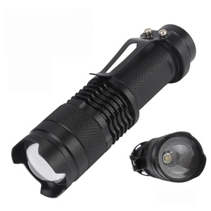 Lampe torche LED extérieure zoomable, corps en alliage d'aluminium avec clip, lumière blanche, alimentée par piles AA, 3W, intensité réglable - Product Image 1