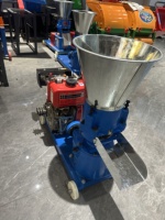 Machine à granulés d'aliments pour volailles et bétail diesel portable de petite taille de 100 à 1000 kg en stock pour l'alimentation animale