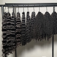 Lot de Cheveux Humains Bruts 100% Naturels – Cheveux Bouclés Vietnamiens, Birmans et Indiens – Fournisseur de Cheveux Humains Bruts