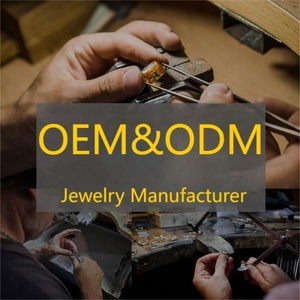 Fabricantes de Joyería Personalizada OEM y ODM, Placa de Identificación de Plata Chapada en Oro, Personalización de Colgantes con Diseño de Letras, Cadena de Eslabones - Product Image 1