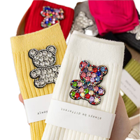 Chaussettes d'hiver tendance pour femmes, en coton, avec broderie d'ours en cristal et strass, accessoires d'hiver à la mode