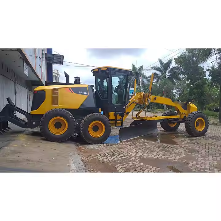 High Working Efficiency CLG4215D Wheel Motor Grader 190HP Grader Road Machine with 620 mm Height of Blade on Hot Sale