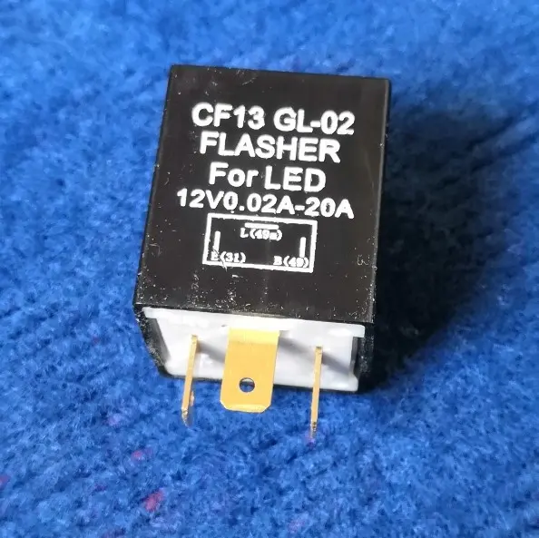 3Pin 12V araba LED flaşör rölesi dönüş sinyali için CF13GL02 CF13