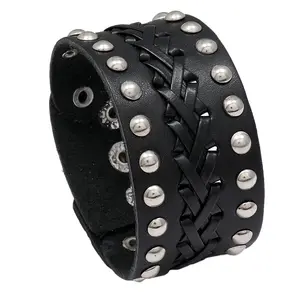 Punk Männer Armbänder Breite Echtes Leder Armband Frauen Manschette Wickel Armband Braun Schwarz Silber Ton Nieten Biker Armband Schmuck