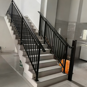 درابزين من الألومنيوم والفولاذ المقاوم للصدأ مقاوم للعوامل الجوية لدرج الفيلا، سياج من الحديد المطاوع، ألواح سياج خارجية - Product Image 3