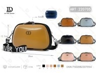 Borsa a Tracolla da Donna in Microfibra Sintetica con Chiusura a Cerniera, Motivo a Lettere, Tracolla Singola, Per Tutte le Stagioni - Product Image 1