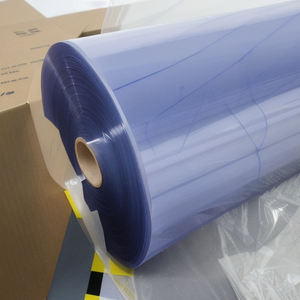 Rollo rígido de PVC de grado alimenticio, película de plástico PET <span class=keywords><strong>transparente</strong></span>, película elástica suave para dulces y alimentos para mascotas, uso industrial - Product Image 1