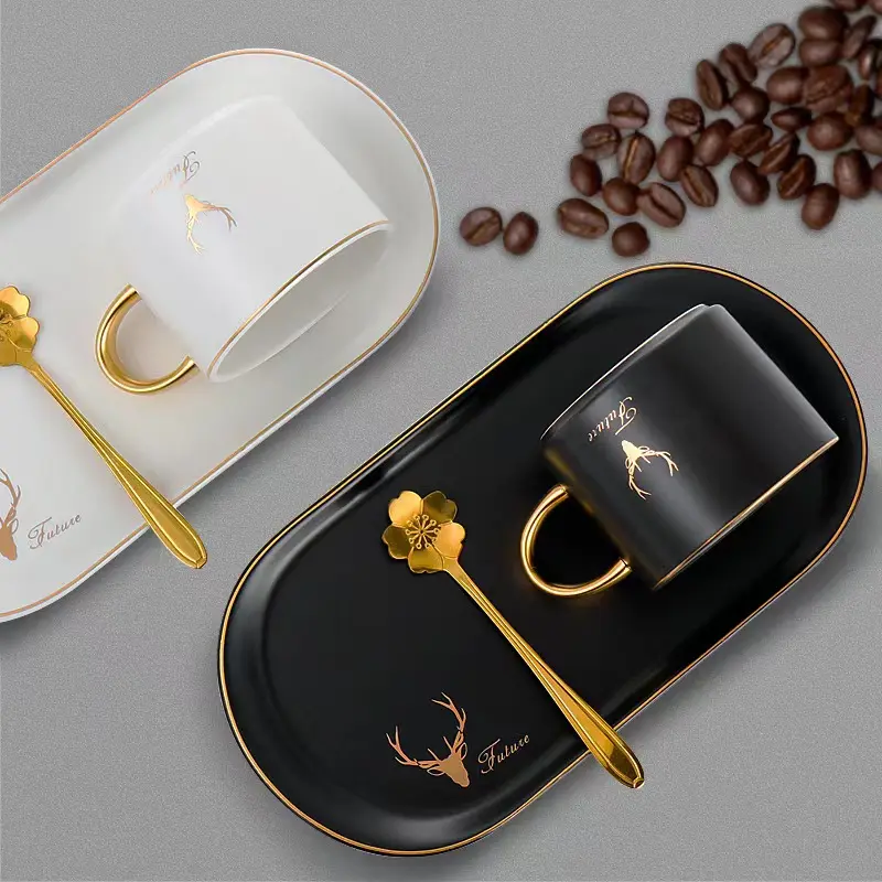 Пользовательский логотип в скандинавском стиле, Высококачественная Роскошная керамическая кофейная кружка с крышкой и тарелкой, керамическая кофейная чашка для молока