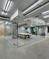 Film intelligent auto-adhésif PDLC commutable avec protection de la vie privée décorative pour fenêtres d'hôtel, télécommande