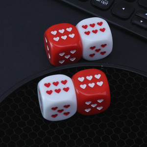 ลูกเต๋าอะคริลิค25มม. สีแดงและขาวอุปกรณ์ประกอบฉากเกมลูกเต๋าคู่รูปหัวใจลูกเต๋าเกมสนุกขายส่ง - Product Image 5