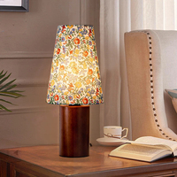 Lampe de table en bois LED portable nordique moderne pour salon Design esthétique élevé Lumière blanc chaud