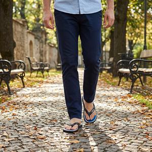 Chanclas de PVC para hombre, pantuflas de suela suave para interiores y exteriores, calzado cómodo de verano para parejas - Product Image 3