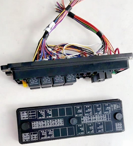 Caja de Fusibles R140LC-9 R180LC-9 R210LC R220-9S R300-9S, Conjunto de Caja de Fusibles 21Q7-10910 21Q7-10920 21Q7-10930 - Product Image 1