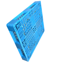 Paletas europeas directas de fábrica reciclables de una sola cara con diseño de base cruzada en plástico PP HDPE Tipo de entrada de 4 vías Precio más bajo