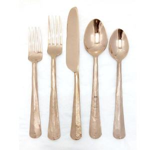 Juego de cubiertos de diseño moderno de 20 piezas en oro rosa, metal ecológico para Bodas de negocios, uso de alimentos para niños, ajustes de 5 lugares - Product Image 1