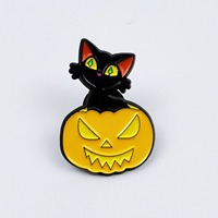 Épinglette en émail personnalisée en forme de citrouille, badge en métal Jack O'Lantern pour fête d'Halloween, cadeau promotionnel et souvenir