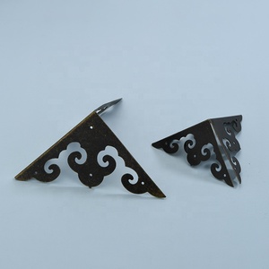 Protection d'<span class=keywords><strong>angle</strong></span> en fer de style Ming Qing chinois antique, couleur bronze/argent, motif nuage porte-bonheur, fixation facile, polyvalente pour meubles - Product Image 4