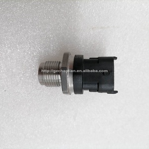 Capteur de pression du rail commun pour pièces d'excavatrice PC200-8, moteur 6D107 QSB6.7, références 6754-72-1210, 6754-72-1211, 6754-72-1212 - Product Image 3
