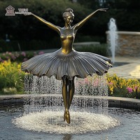 Statue de ballerine en laiton d'art public personnalisée, fontaine à jupe d'eau, sculpture de danseuse de ballet en bronze