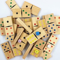 Vente en gros OEM Promotion Ensemble de jeu de dominos multicolores personnalisés pas chers dans une boîte en bois Jouets éducatifs pour enfants Jeu intérieur et extérieur