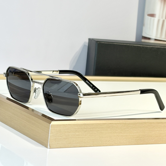 Designer Women's Luxury Sunglasses UV400 Double Bridge Titanium Frame European Fashion Style Party Beach Sunshade Men's Glasses