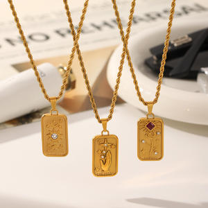 Damen Edelstahl <span class=keywords><strong>Tarot</strong></span>-Halskette 3D Geprägte Diamant Geometrische Anhänger Vergoldete Blumen-Sonnengöttin Halskette - Product Image 1