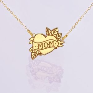 Collier pendentif Jietao personnalisé en forme de cœur « MOM » plaqué or en acier inoxydable, cadeau de fête des Mères, bijoux étanches - Product Image 1
