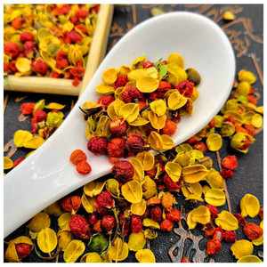 Vente en gros de <span class=keywords><strong>fleurs</strong></span> d'<span class=keywords><strong>Albizia</strong></span> Julibrissin séchées brutes traitées Heraal (He Huan Hua) emballées dans des boîtes tasses bouteilles pour le thé - Product Image 4