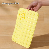 Tapis de léchage en silicone à double bol multi-zones avec ventouse pour l'alimentation lente des chiens et l'enrichissement en croquettes humides