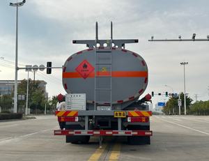 รถบรรทุก<span class=keywords><strong>น</strong></span>้ำมั<span class=keywords><strong>น</strong></span>เคลื่อ<span class=keywords><strong>น</strong></span>ที่ Foton 4X2 รุ่นใหม่ พร้อมหัว<span class=keywords><strong>จ่าย</strong></span><span class=keywords><strong>น</strong></span>้ำมั<span class=keywords><strong>น</strong></span> ความจุถัง 10001-15000 ลิตร เครื่องย<span class=keywords><strong>น</strong></span>ต์ดีเซล 150-250 แรงม้า เกียร์ธรรมดา - Product Image 6