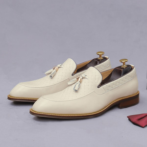 Mocasines de Cuero Genuino Blanco para Hombre, con Punta en Pico, Sin Cordones, para Vestir, con Entresuela Acolchada de EVA y Suela de Goma - Product Image 5