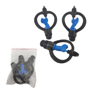 Microaspersor giratorio de plástico con estaca para jardín, sistema de riego eficiente - Product Image 4